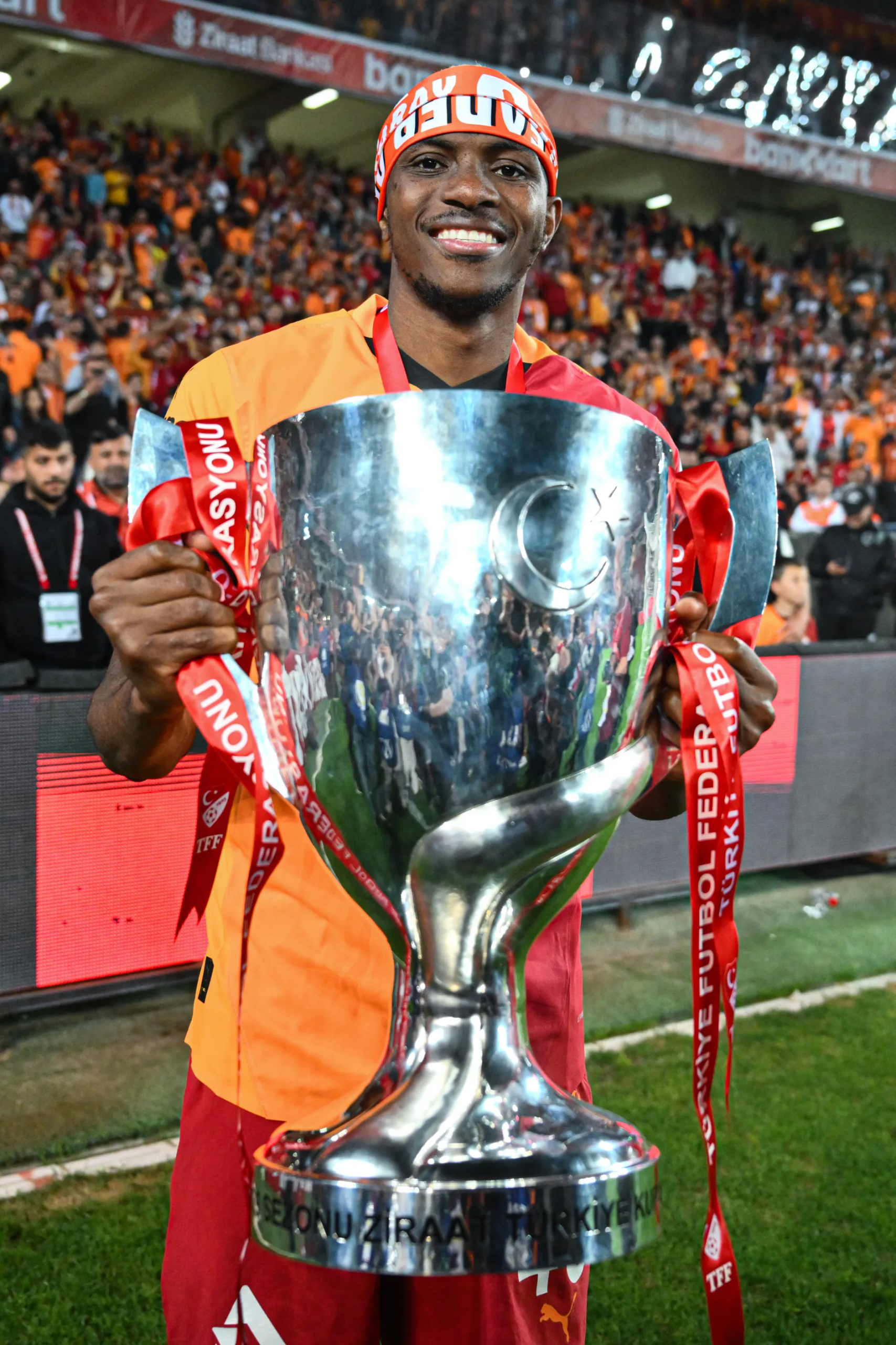 Man Utd will consider a move for Victor Osimhen if they can't sign Viktor Gyokeres